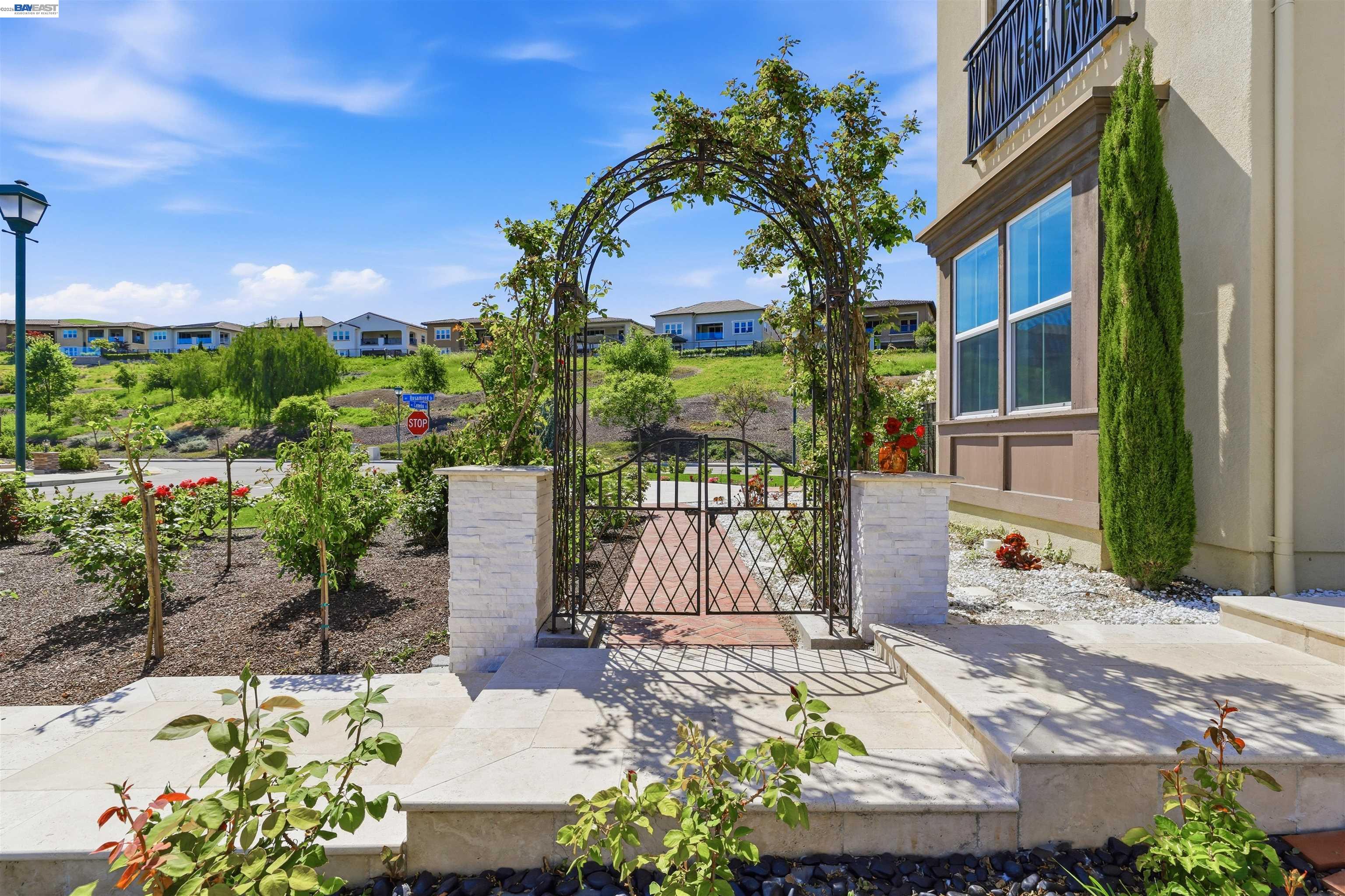 103 Camelia Court San Ramon, CA 94582 - Photo 5 of 64