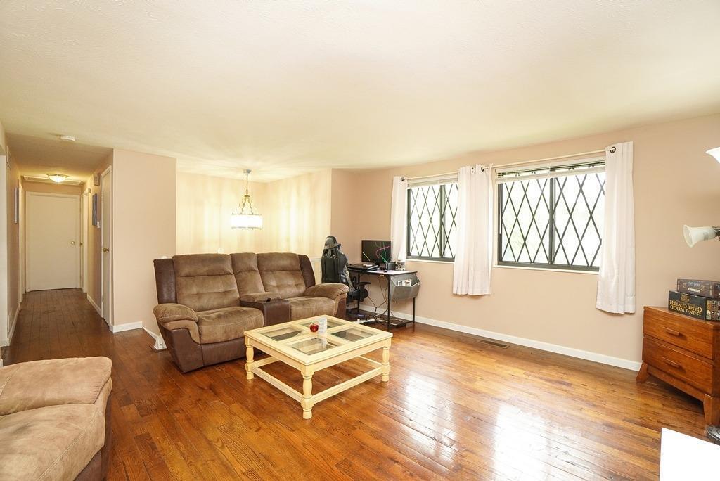2622 Hunt Road Reading, OH 45236 - Photo 5 of 26 Gallery Image 5