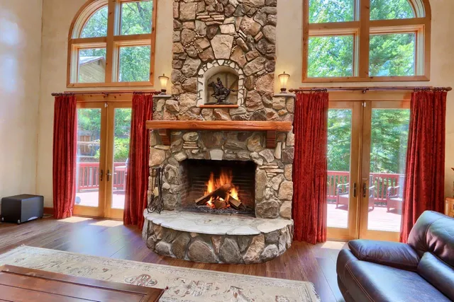 $1,850,000 | 54736 Willow Cove, Bass Lake, CA 93604