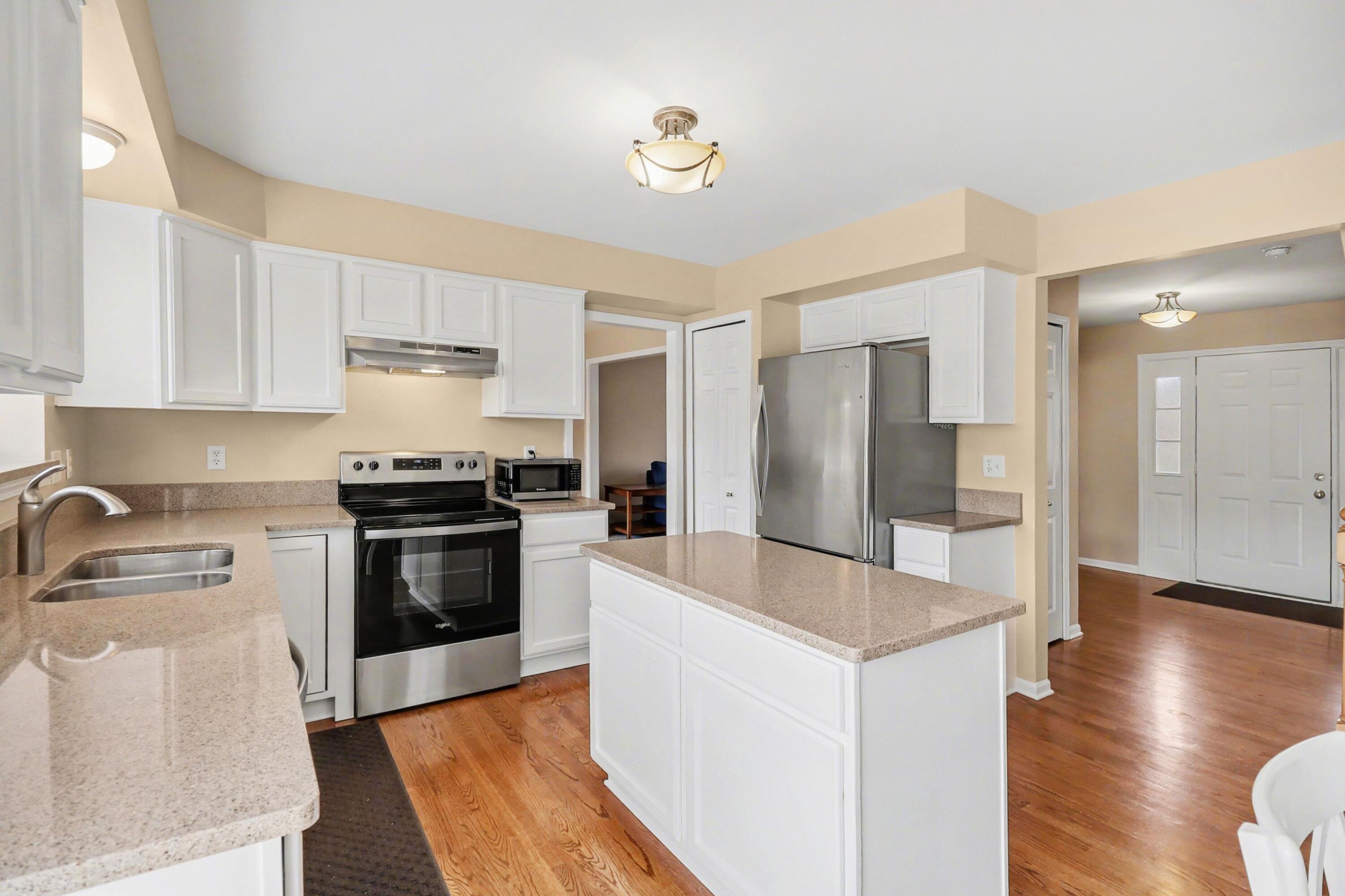 5910 Cedar Ridge Drive Ann Arbor, MI 48103 - Photo 11 of 41 10 kitchen