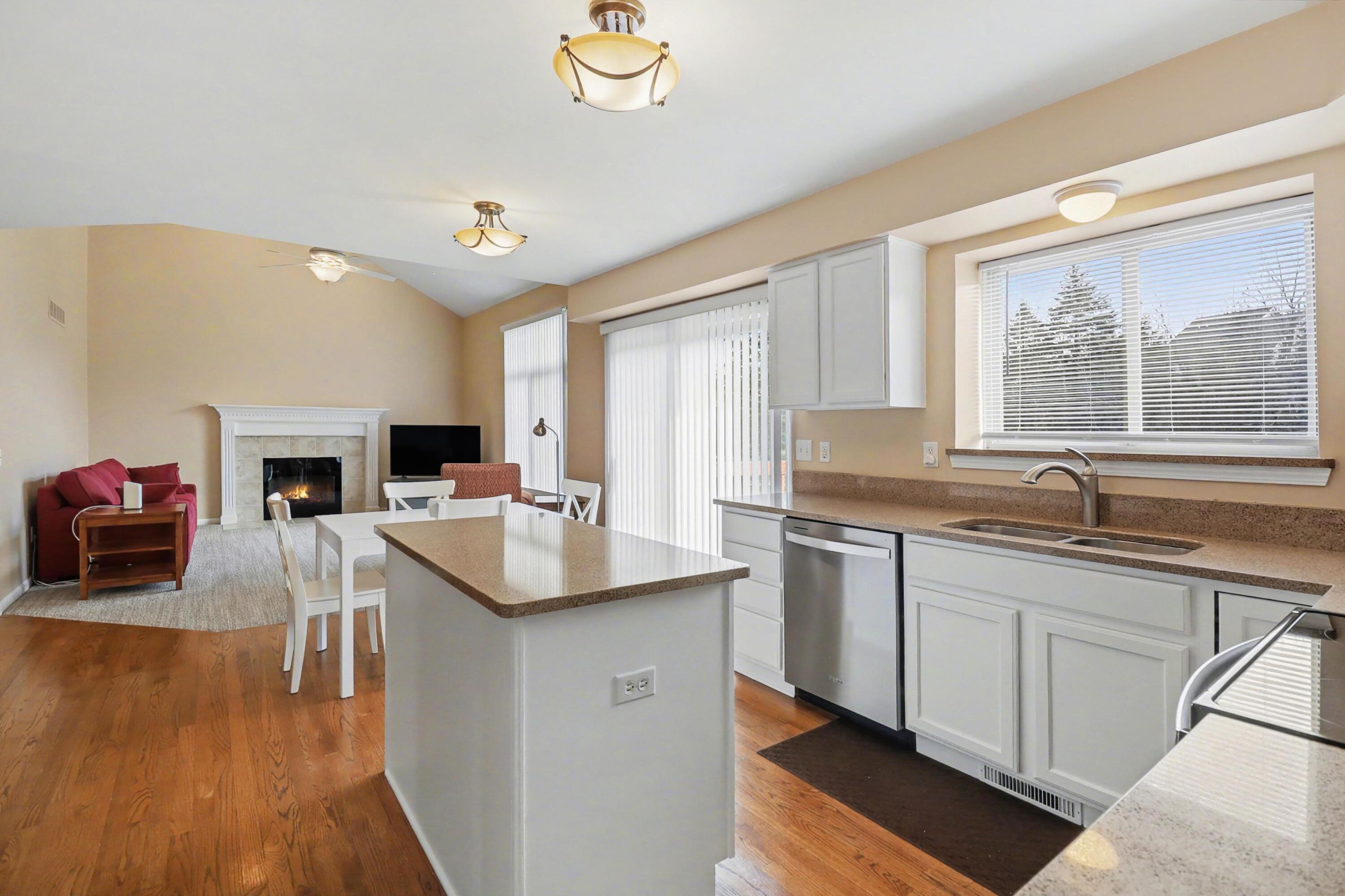 5910 Cedar Ridge Drive Ann Arbor, MI 48103 - Photo 13 of 41 12 kitchen