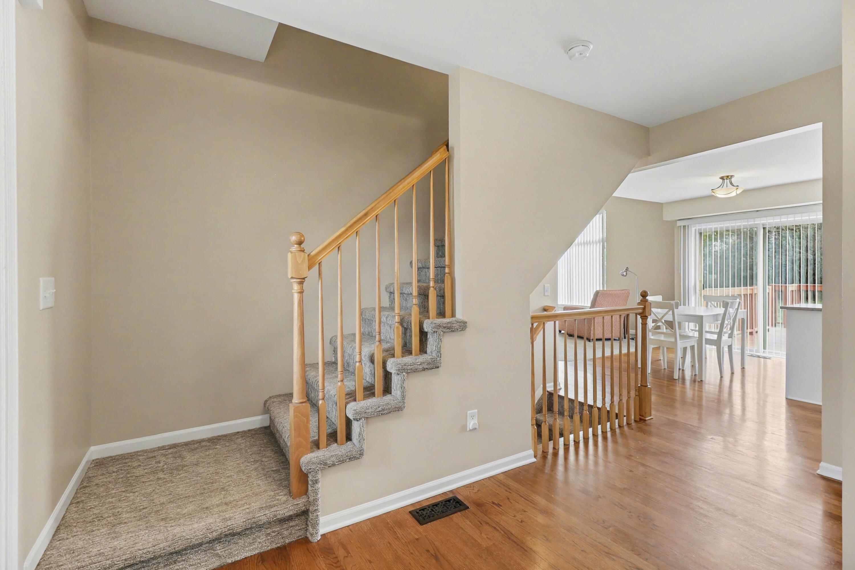 5910 Cedar Ridge Drive Ann Arbor, MI 48103 - Photo 21 of 41 20 going up