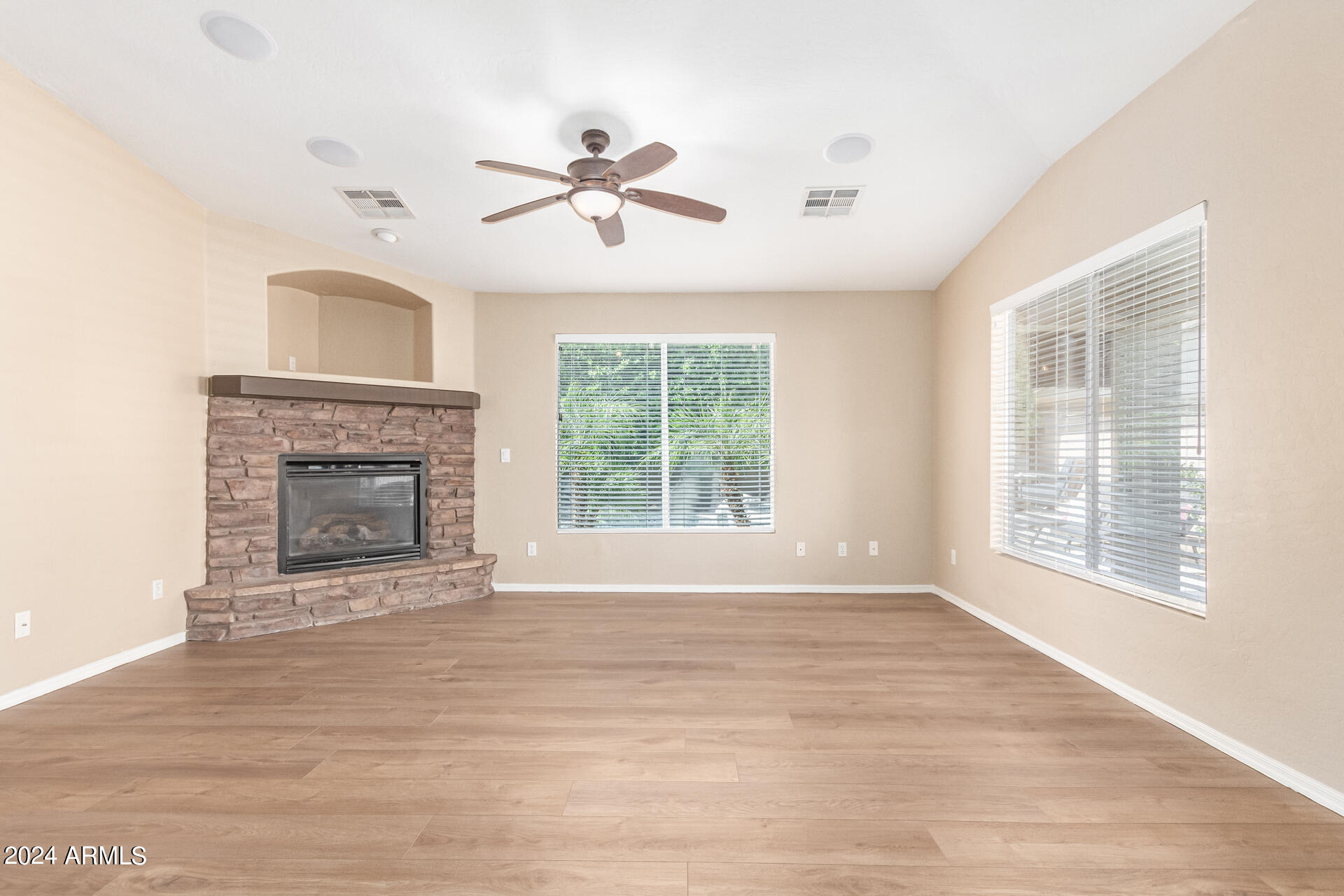 15062 West Wethersfield Road Surprise, AZ 85379 - Photo 13 of 30 0013-11 - Wethersfield