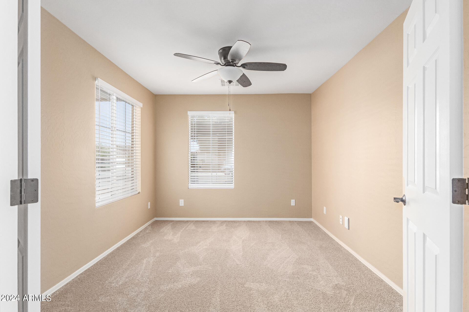 15062 West Wethersfield Road Surprise, AZ 85379 - Photo 7 of 30 0012-10 - Wethersfield
