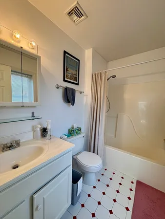 $3,975 | 20 Cameron Street, Unit 304, Brookline, MA 02445
