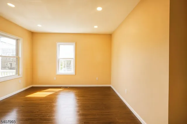 $999,000 | 153 Walnut Street, Unit 2, Montclair, NJ 07042