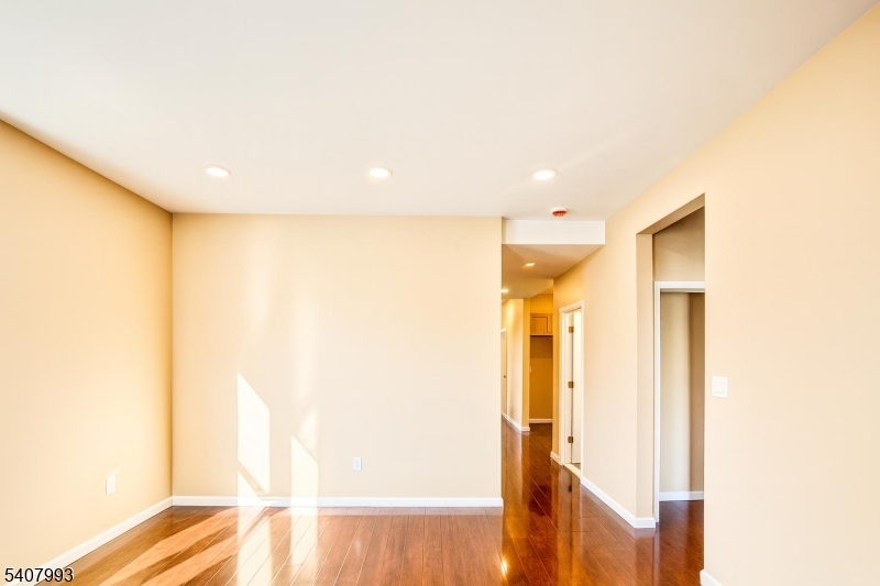 153 Walnut Street, Unit 2 Montclair, NJ 07042 - Photo 9 of 17