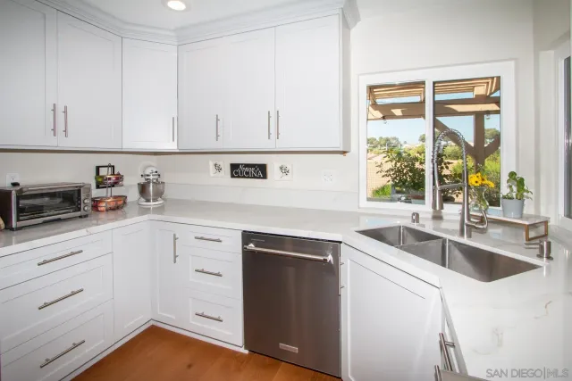 $819,900 | 12870 Camino De La Breccia, San Diego, CA 92128