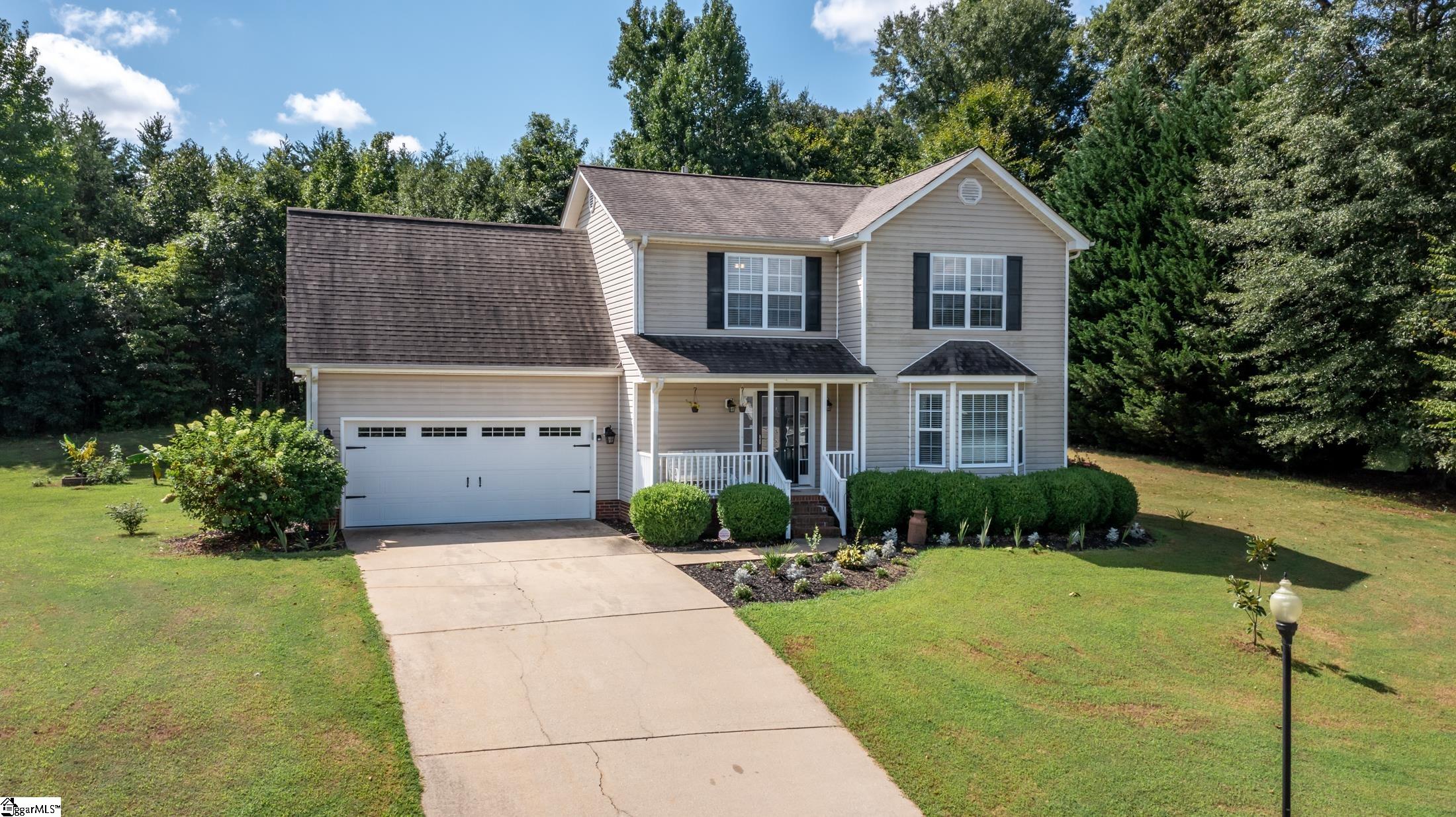 720 Timberwood Ridge Greer, SC 29651 - Photo 4 of 24 Gallery Image 4