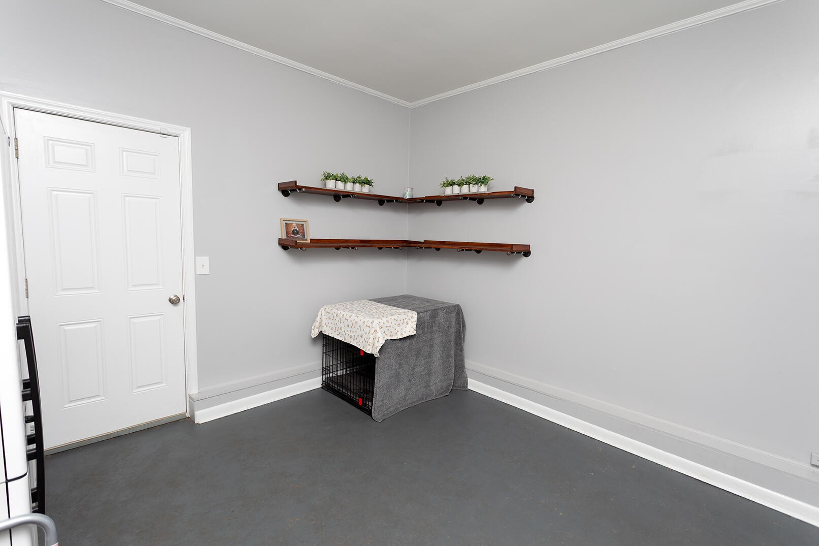 8903 Bay View Drive Chattanooga, TN 37416 - Photo 16 of 25 a room with storage and utility