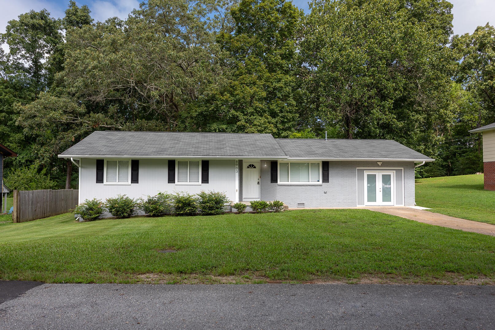 8903 Bay View Drive Chattanooga, TN 37416 - Photo 2 of 25 a front view of a house with yard
