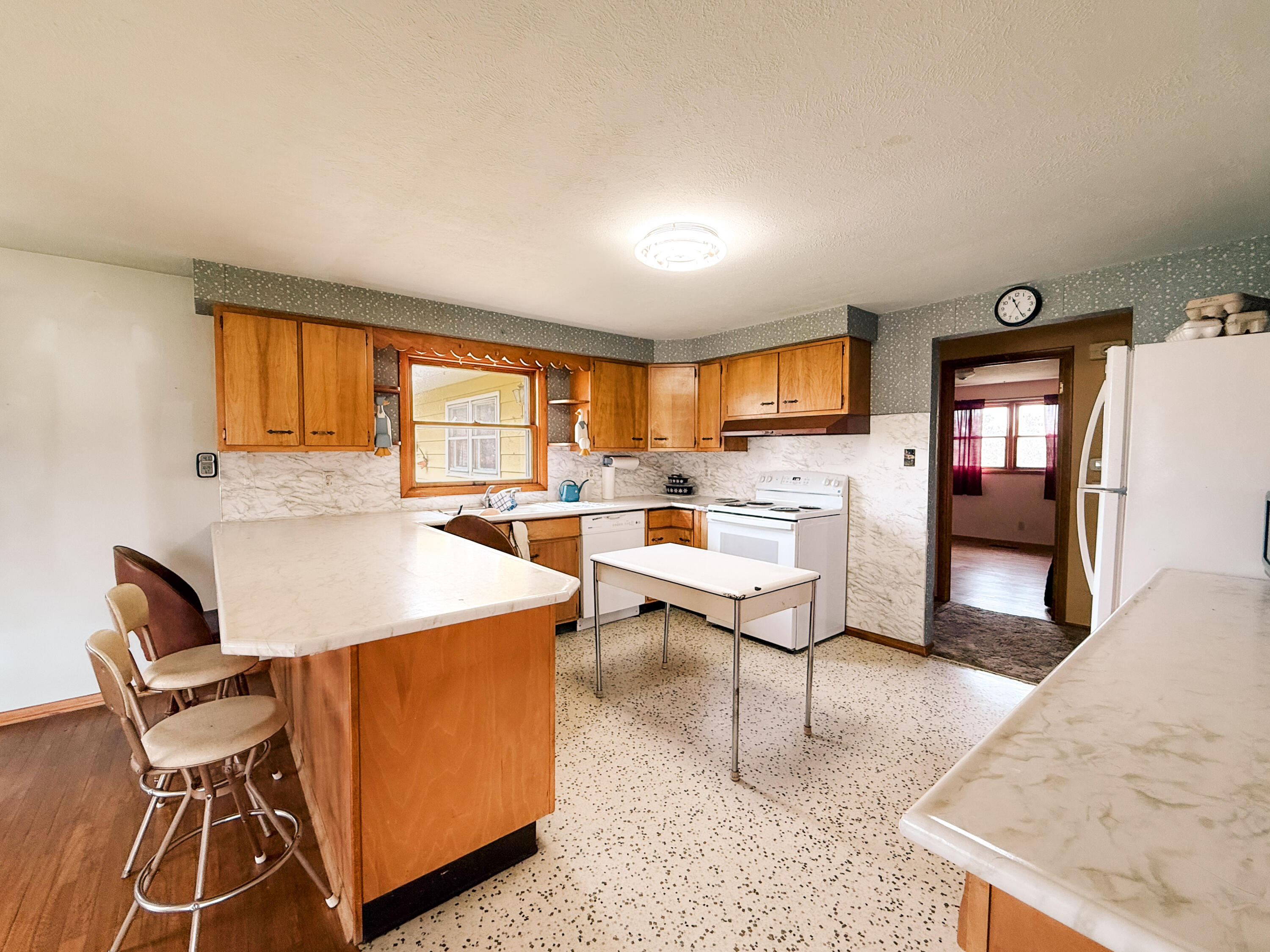 1205 Big Goose Road Sheridan, WY 82801 - Photo 11 of 48 7Kitchen_2