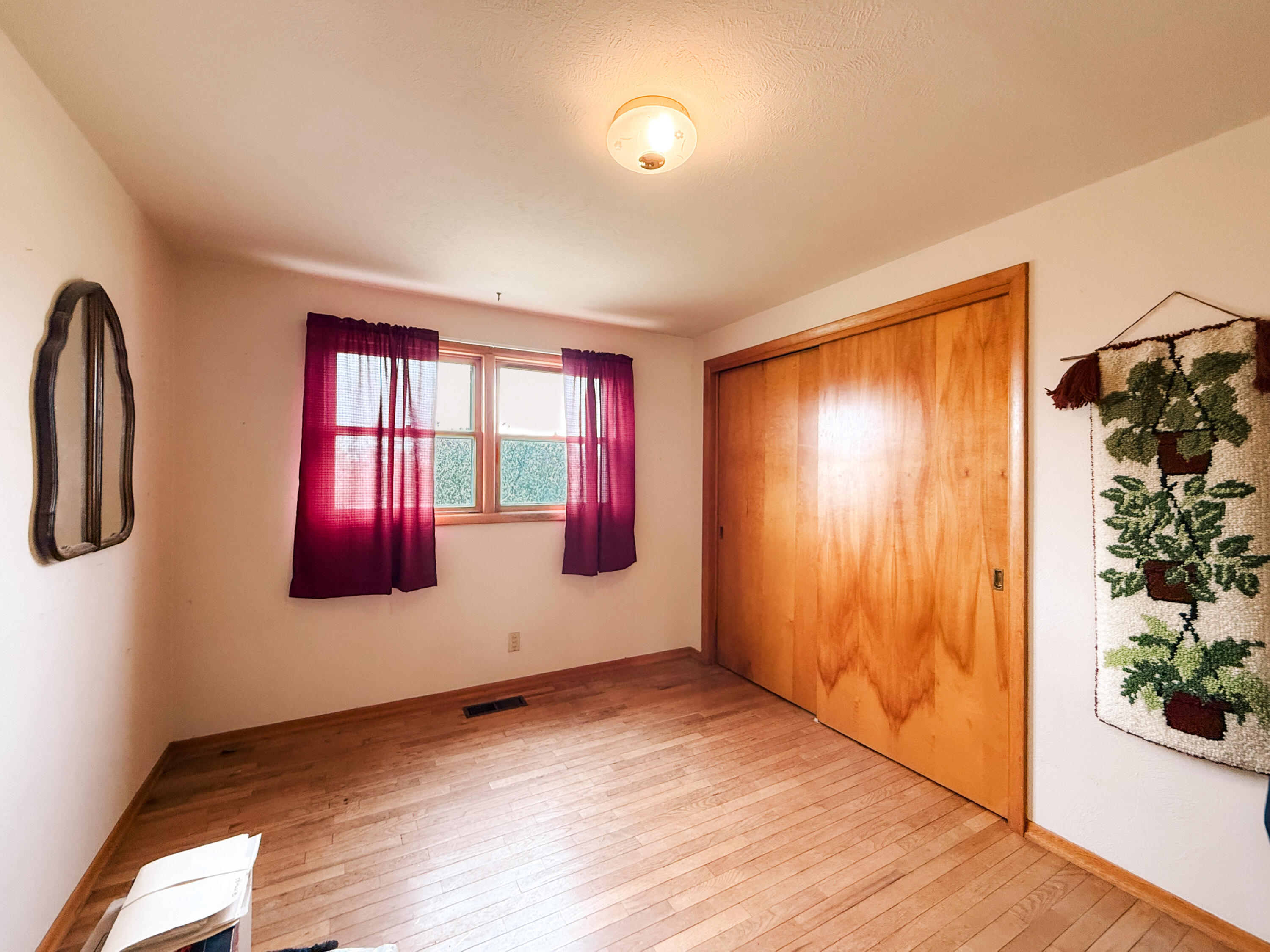 1205 Big Goose Road Sheridan, WY 82801 - Photo 23 of 48 19_2nd Bedroom 1