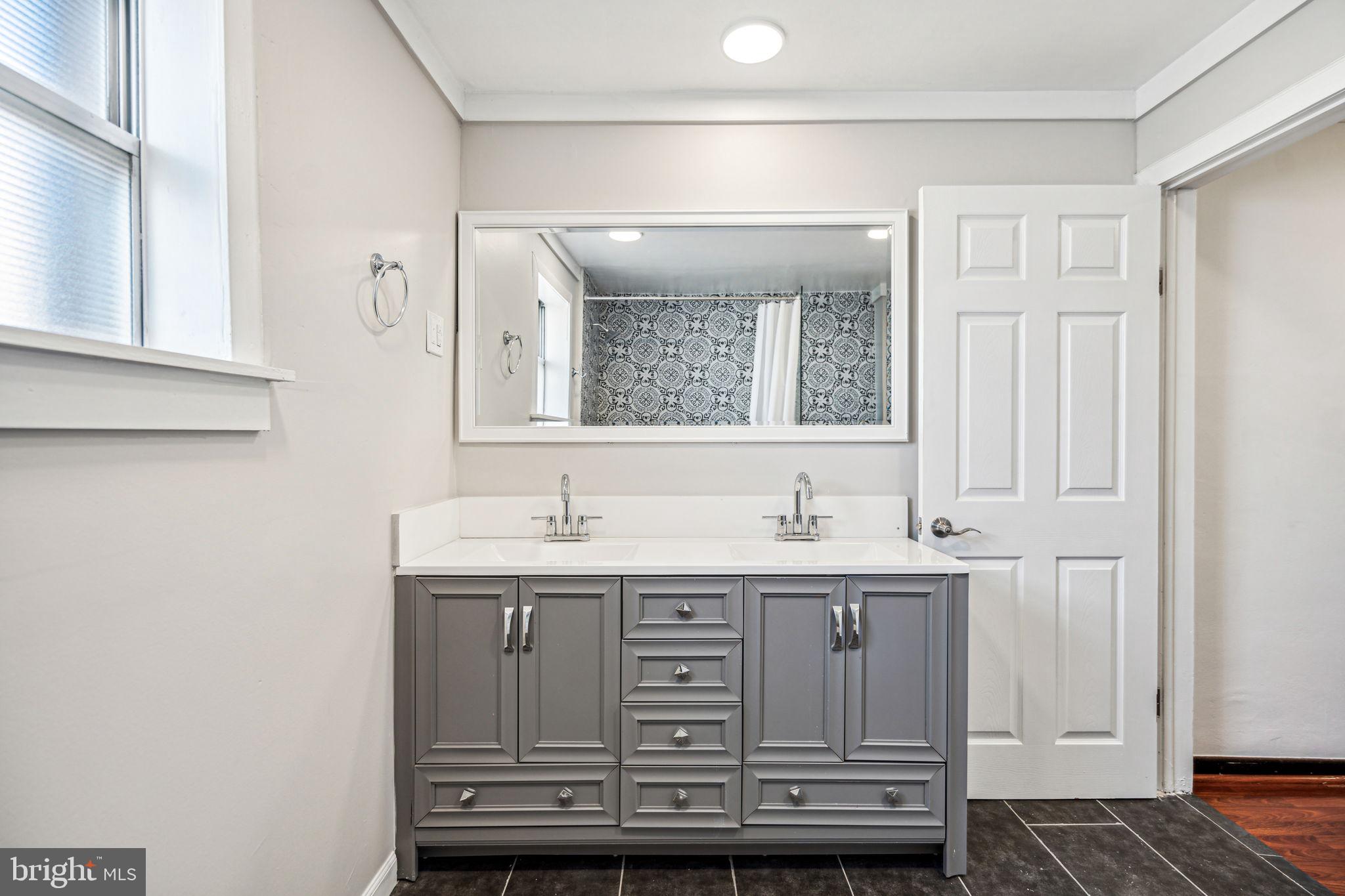 1811 Tree Street Philadelphia, PA 19145 - Photo 23 of 36 Gallery Image 23
