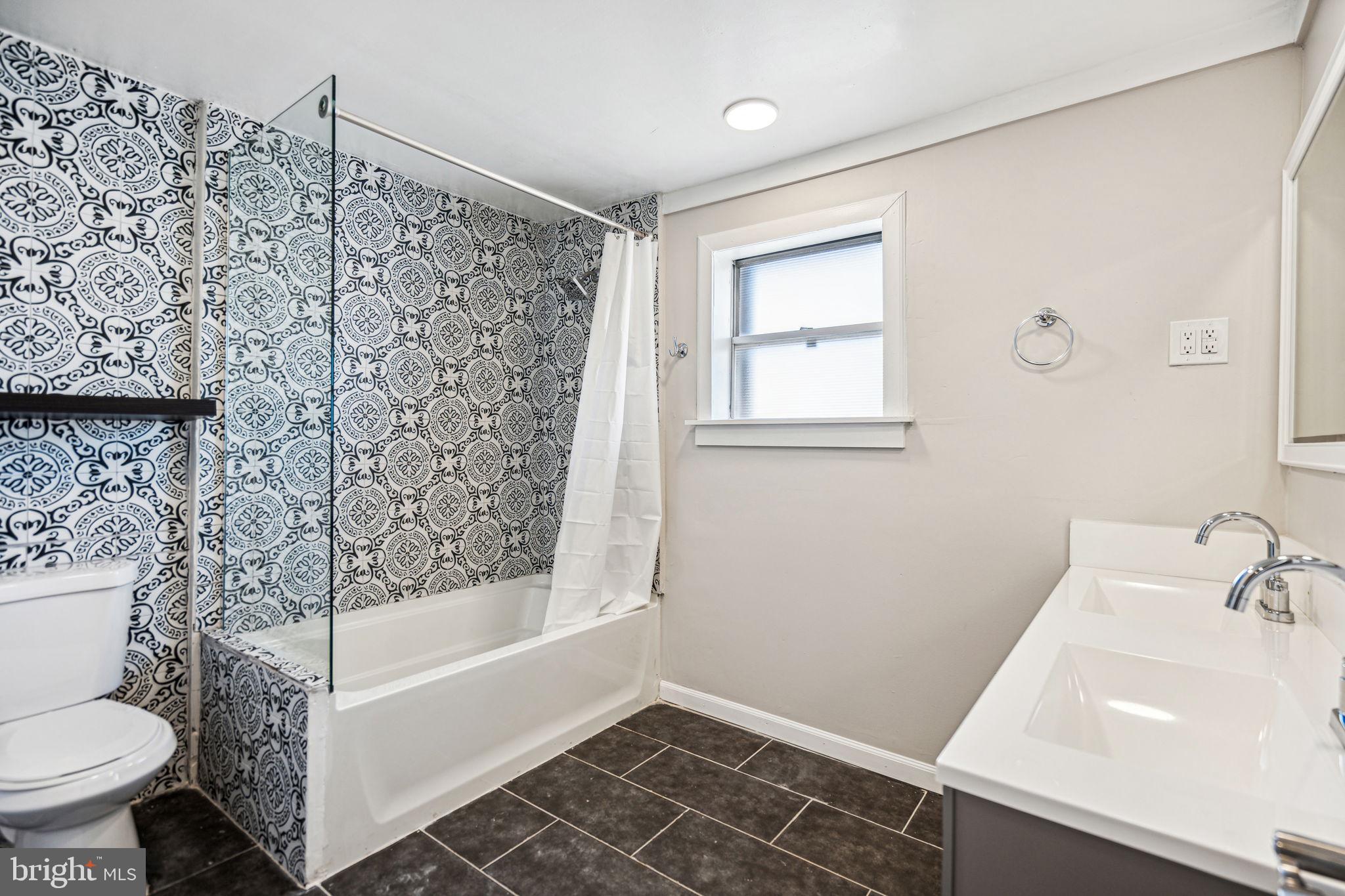 1811 Tree Street Philadelphia, PA 19145 - Photo 26 of 36 Gallery Image 26