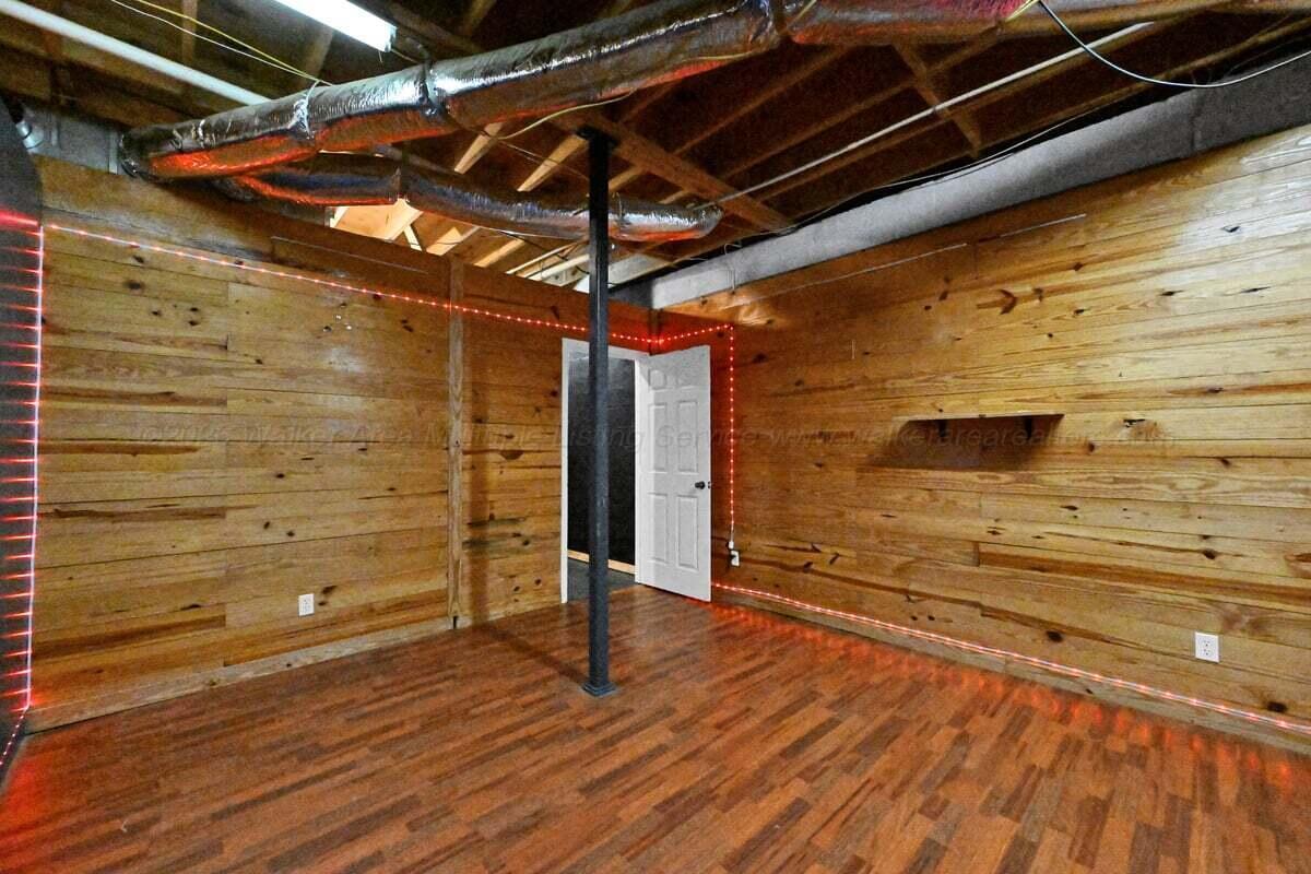 196 County Road 3706 Addison, AL 35540 - Photo 32 of 49 5th bdrm/extra room
