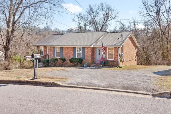 $895 | 74 Current Street, Unit A, Clarksville, TN 37040
