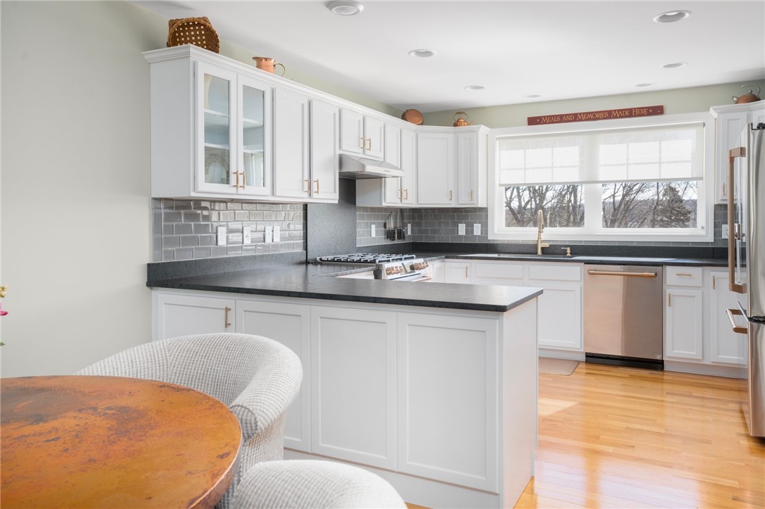 1209 Centerville Road, Unit 2 Warwick, RI 02886 - Photo 6 of 41