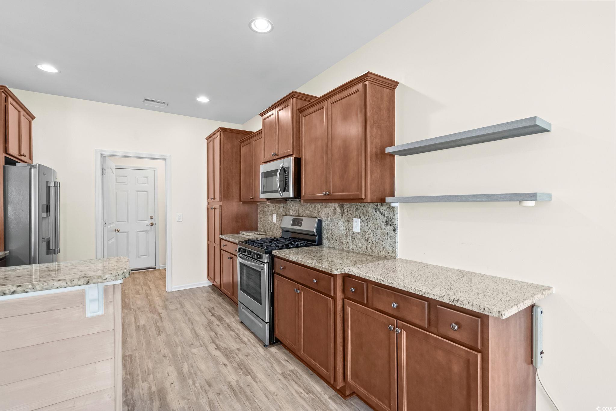 1050 Kennington Court Conway, SC 29526 - Photo 8 of 40