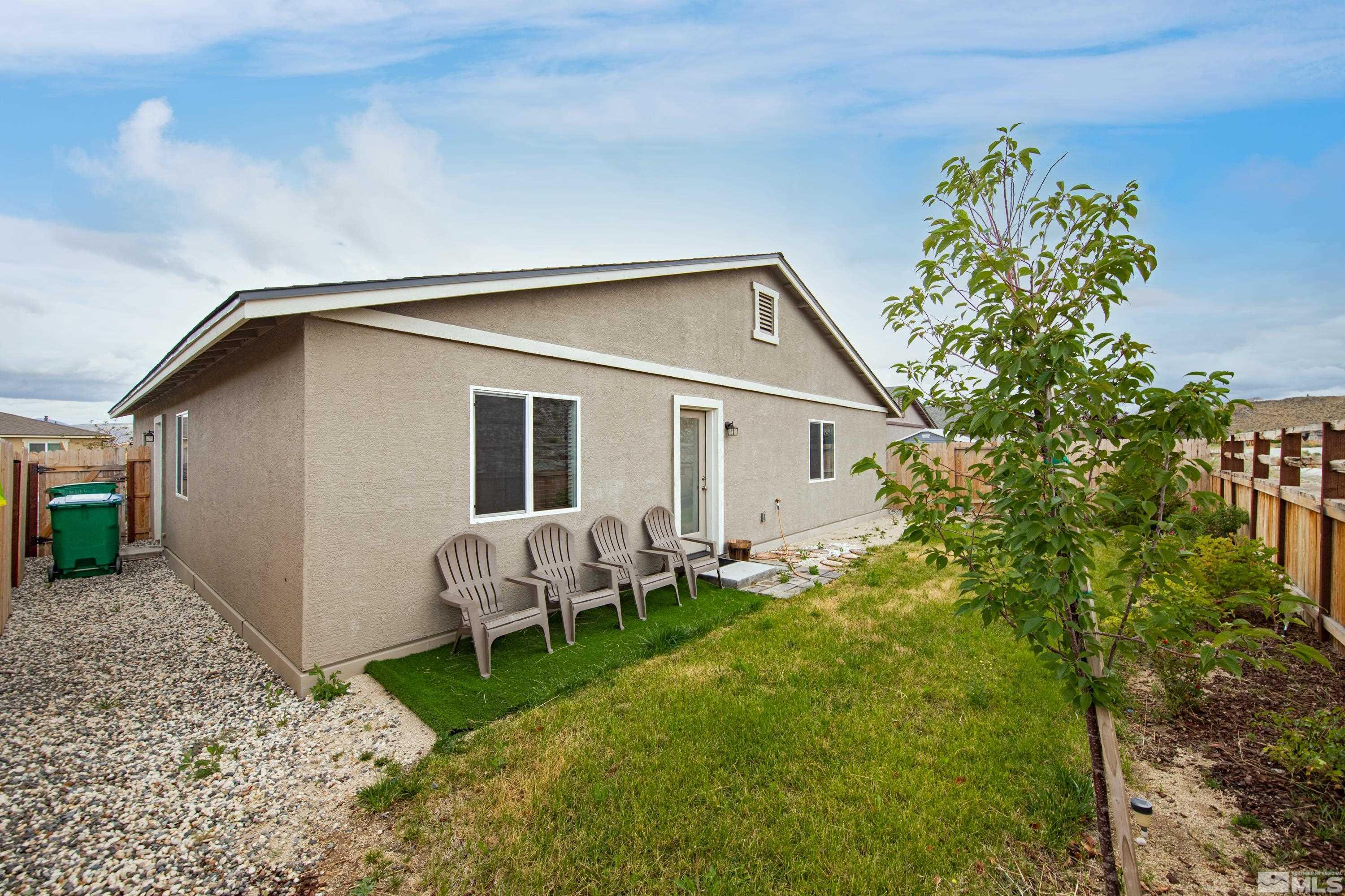 698 Valmy Drive Reno, NV 89506 - Photo 5 of 38 Photo 5