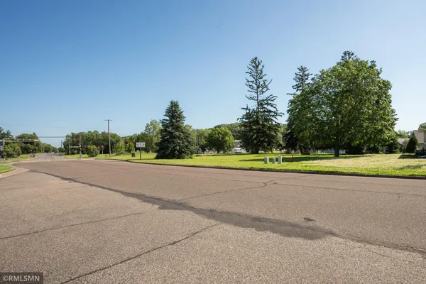 $67,900 | 2364 St Andrews Drive, Altoona, WI 54720