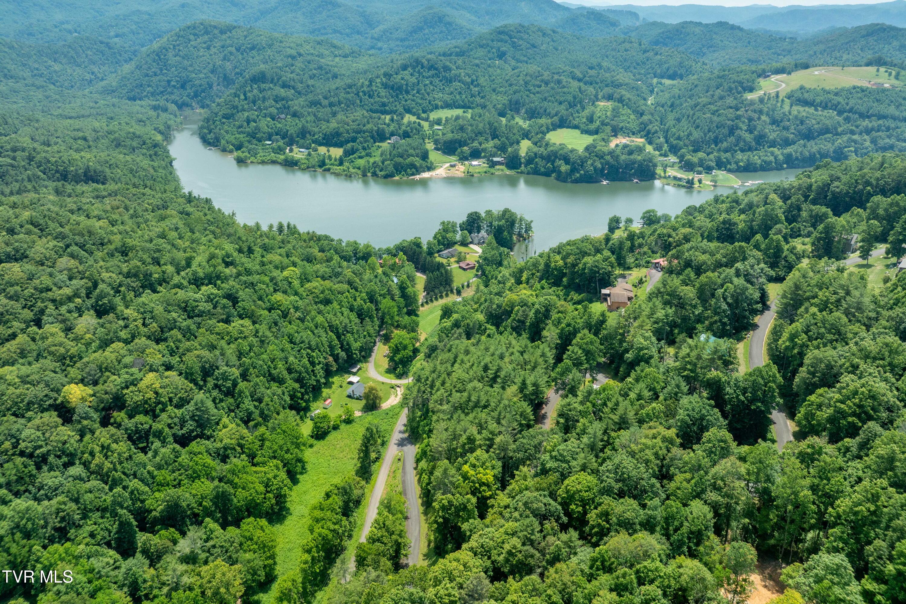 Lot 1 Lakeridge Drive, Unit 1 Butler, TN 37640 - Photo 10 of 24 Lot 1 (10 of 23)