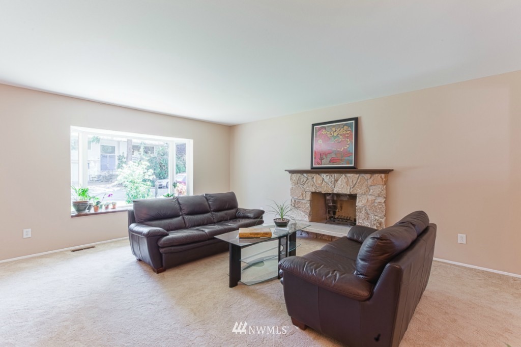 15525 118th Place Northeast Bothell, WA 98011 - Photo 2 of 20 Gallery Image 2