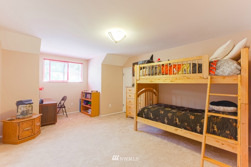 15525 118th Place Northeast Bothell, WA 98011 - Photo 12 of 20 Gallery Image 12