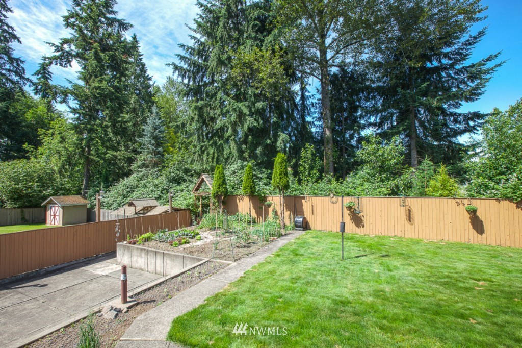 15525 118th Place Northeast Bothell, WA 98011 - Photo 18 of 20 Gallery Image 18