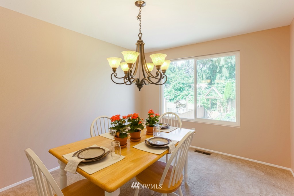 15525 118th Place Northeast Bothell, WA 98011 - Photo 3 of 20 Gallery Image 3