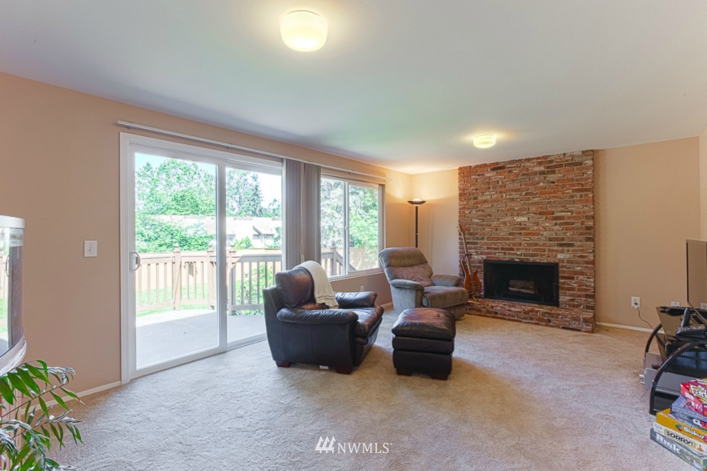 15525 118th Place Northeast Bothell, WA 98011 - Photo 7 of 20 Gallery Image 7