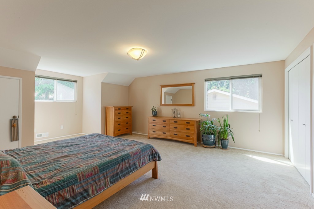15525 118th Place Northeast Bothell, WA 98011 - Photo 10 of 20 Gallery Image 10