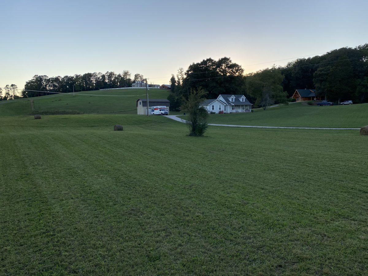 151 Hearthside Road Clinton, TN 37716 - Photo 2 of 6 508326-1