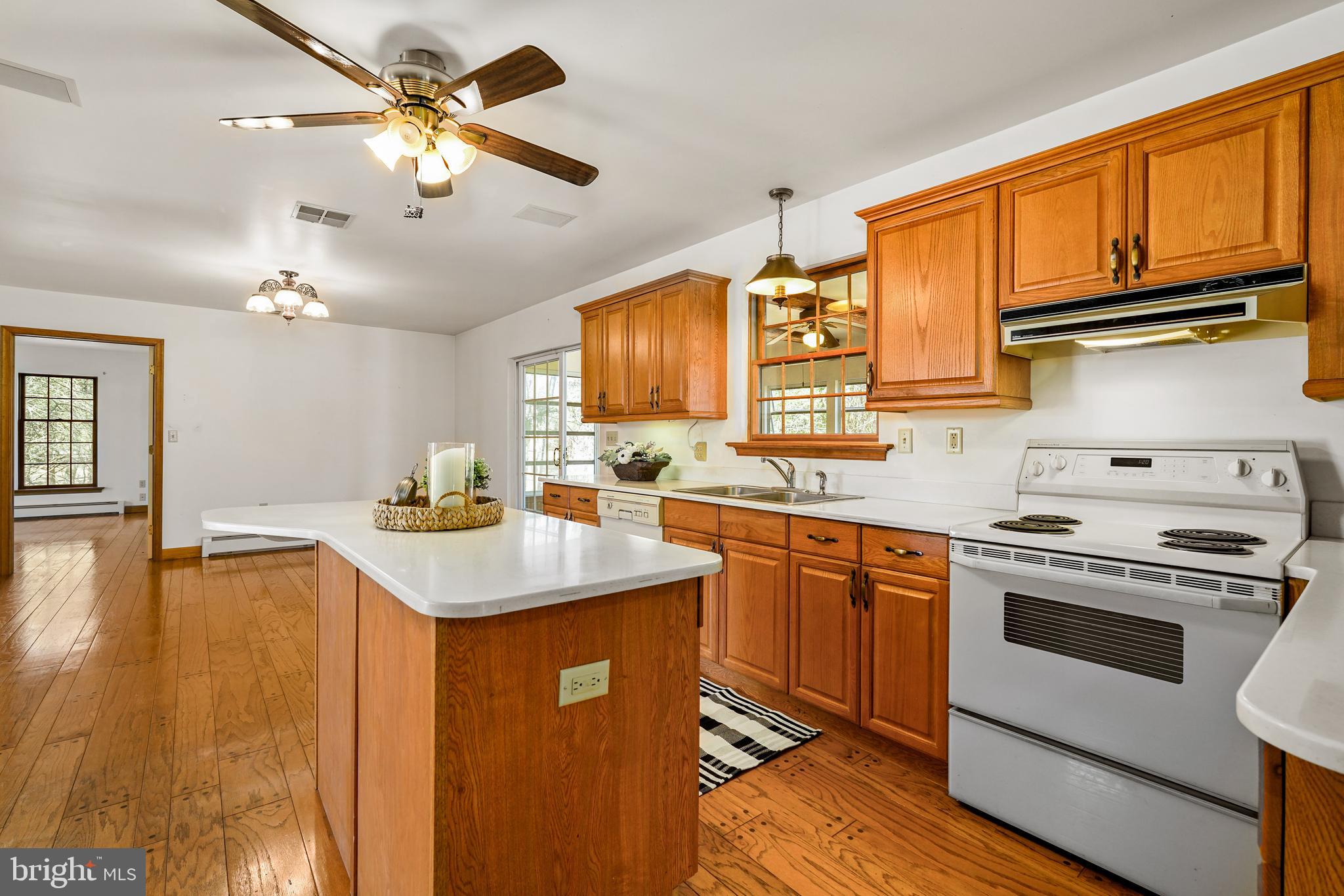 13893 Gregg Neck Road Galena, MD 21635 - Photo 7 of 38 Gallery Image 7