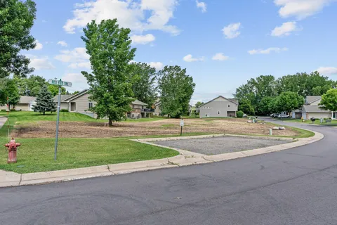 $150,000 | 7195 Sterling Drive, Greenfield, MN 55373