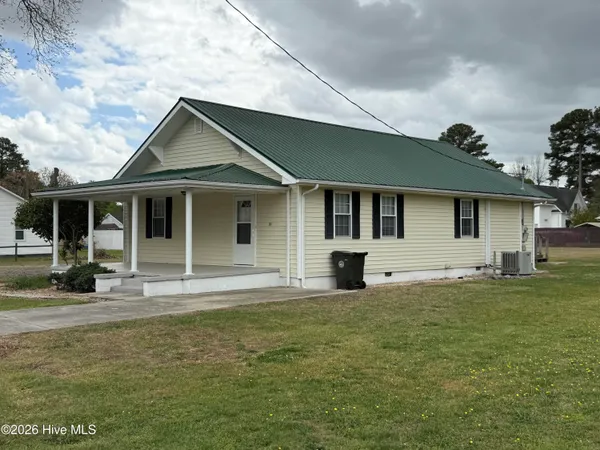 $169,900 | 511 West Station Street, Mount Olive, NC 28365