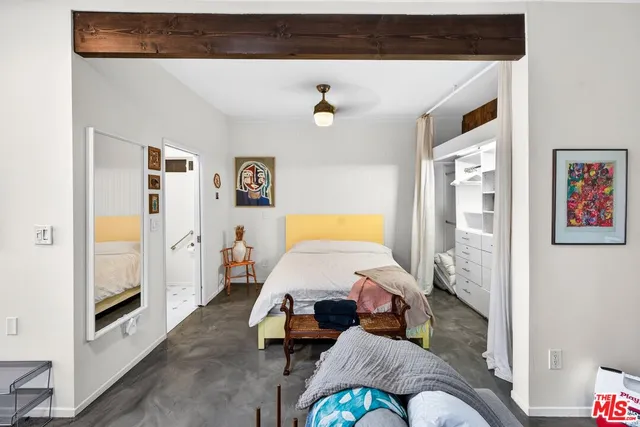 $1,568,000 | 4915 West Boulevard, View Park, CA 90043