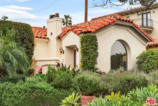 $1,568,000 | 4915 West Boulevard, View Park, CA 90043