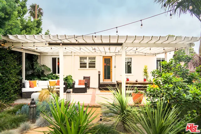 $1,568,000 | 4915 West Boulevard, View Park, CA 90043