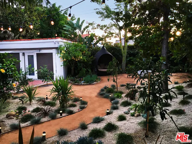 $1,568,000 | 4915 West Boulevard, View Park, CA 90043