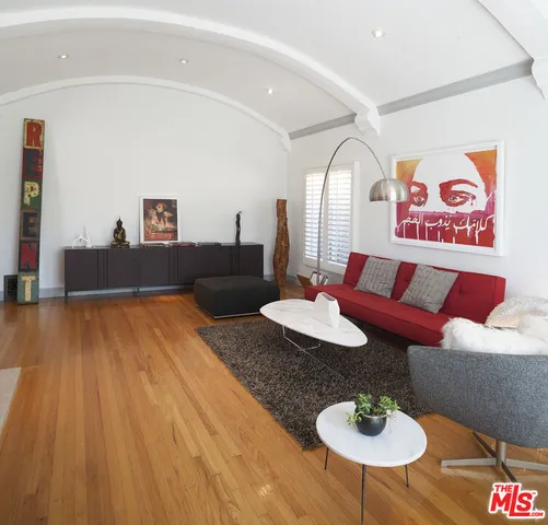 $1,568,000 | 4915 West Boulevard, View Park, CA 90043