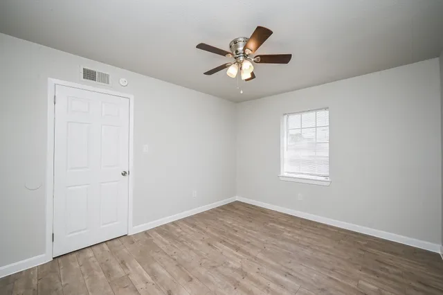 $1,265 | 1518 East Avenue, Unit 104, Katy, TX 77493