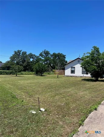 $289,000 | 90 Huge Oak Street, Bertram, TX 78605