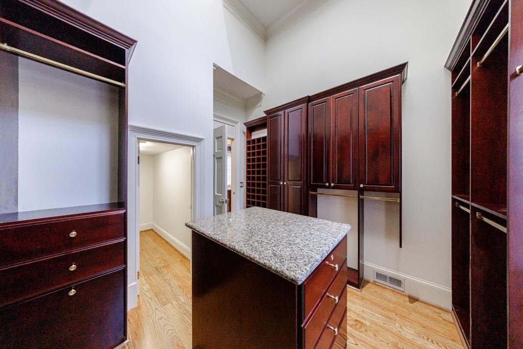 4037 Wieuca Road Northeast Atlanta, GA 30342 - Photo 33 of 82