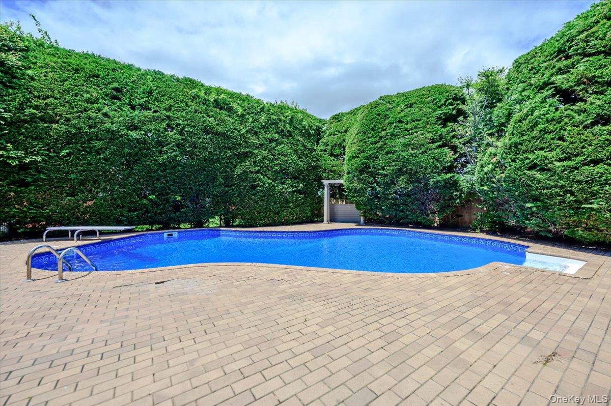 47 Shoreham Road Massapequa, NY 11758 - Photo 29 of 31
