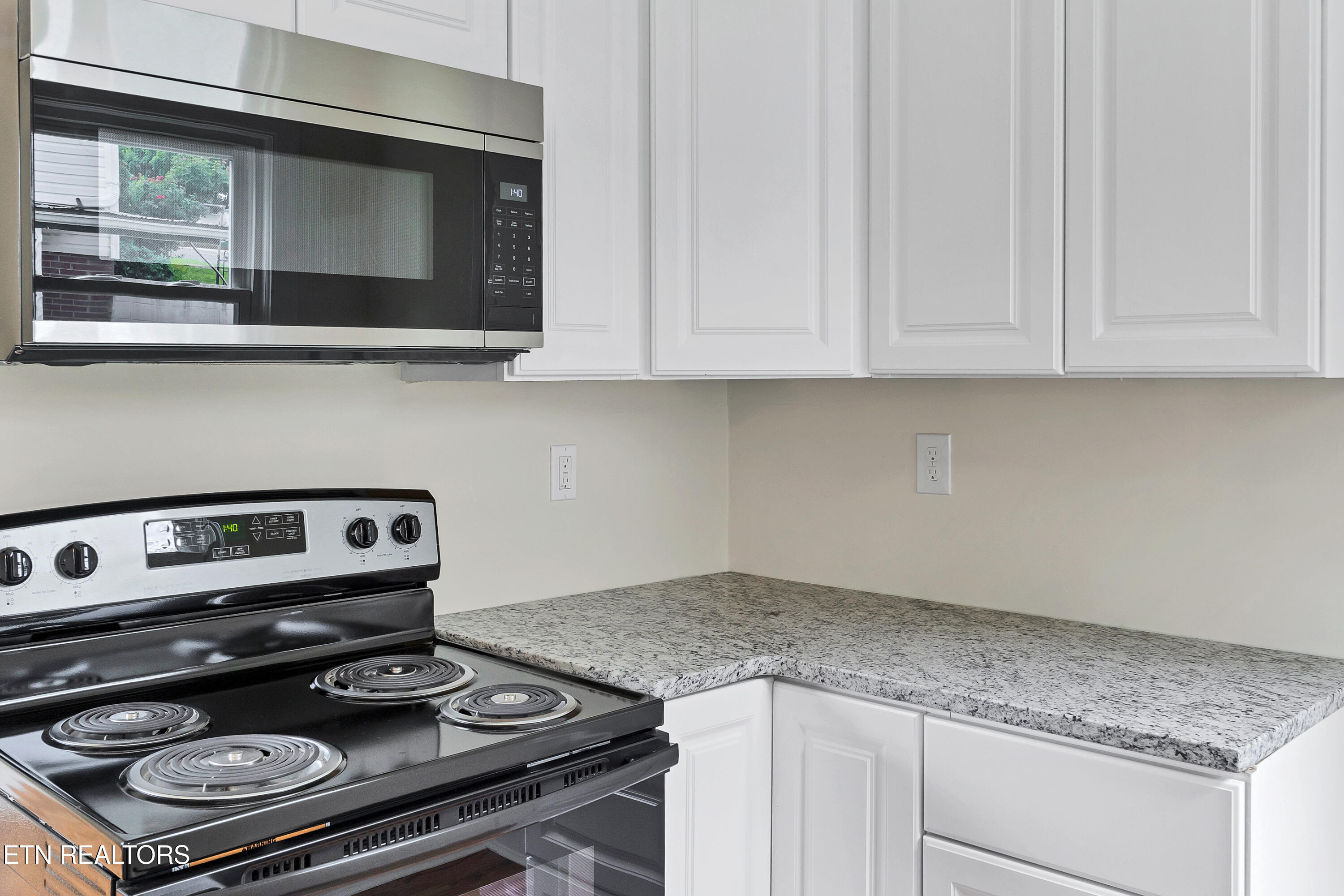 115 South Everett High Road Maryville, TN 37804 - Photo 12 of 28 DSC05288-2
