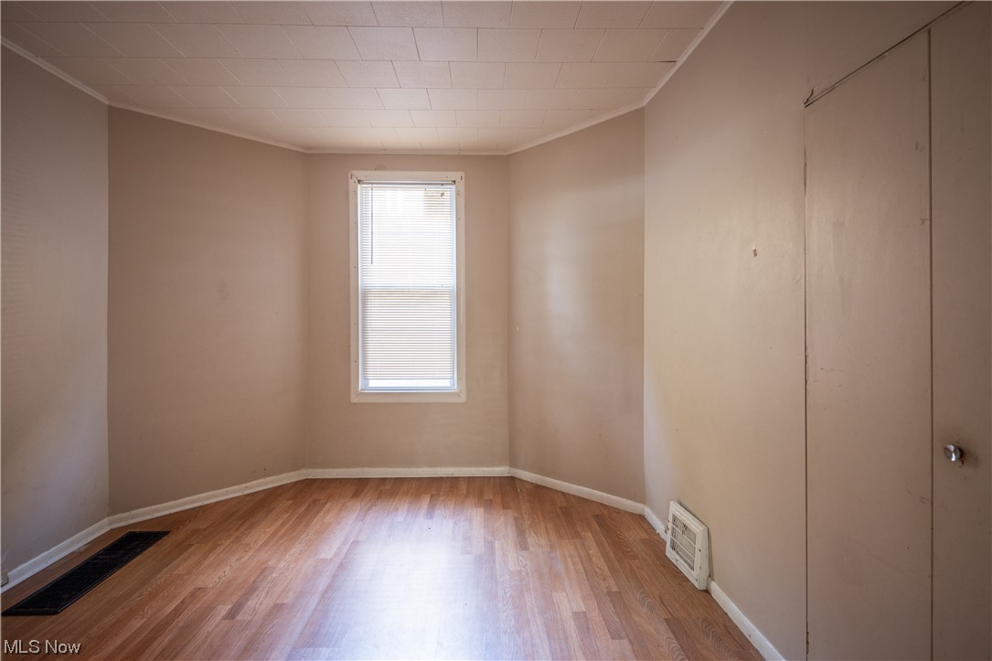3661 Bosworth Road Cleveland, OH 44111 - Photo 16 of 27 Gallery Image 16
