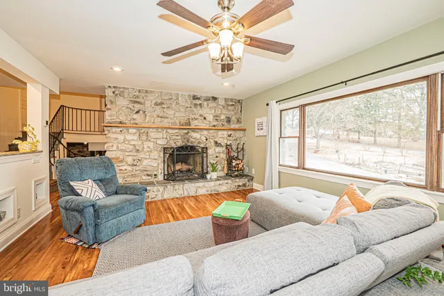 $769,000 | 16834 Buck Lantz Road, Sabillasville, MD 21780