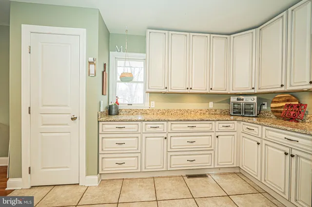 $769,000 | 16834 Buck Lantz Road, Sabillasville, MD 21780