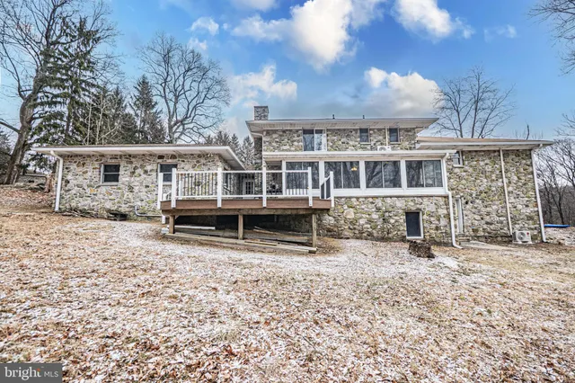 $769,000 | 16834 Buck Lantz Road, Sabillasville, MD 21780